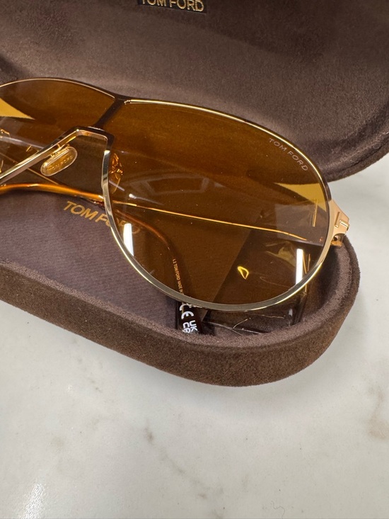 Tom Ford Unisex Deep Gold Frame Sunglasses with Golden Amber Lenses - Picture 3 of 17